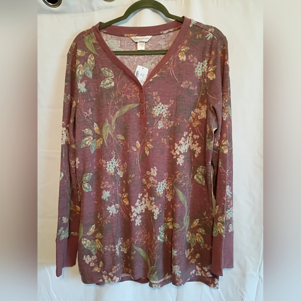 Christopher And Banks Floral V-Neck Long Sleeve Top Size XL.
